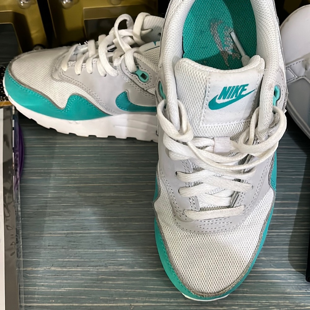 Guc Nike air kids 4 youth